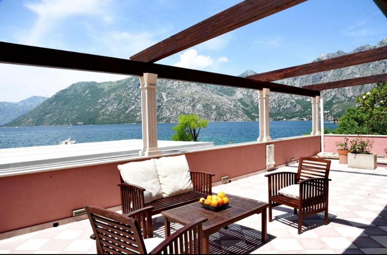 Apartments Barba Котор Екстер'єр фото