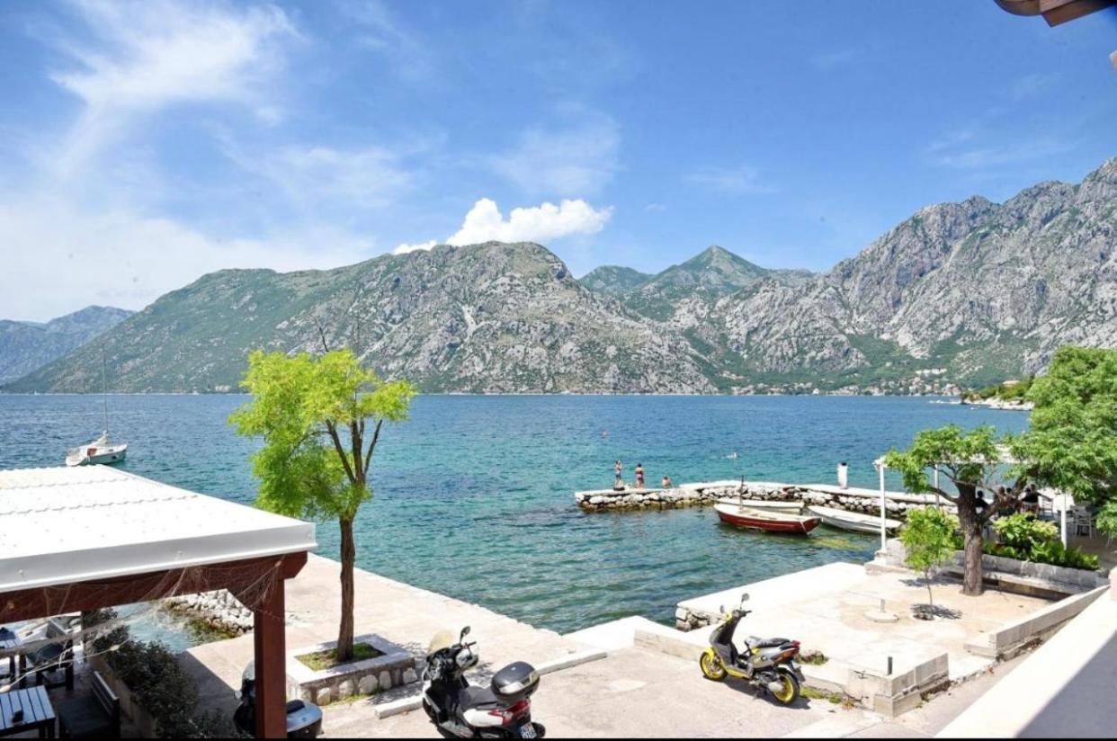 Apartments Barba Котор Екстер'єр фото