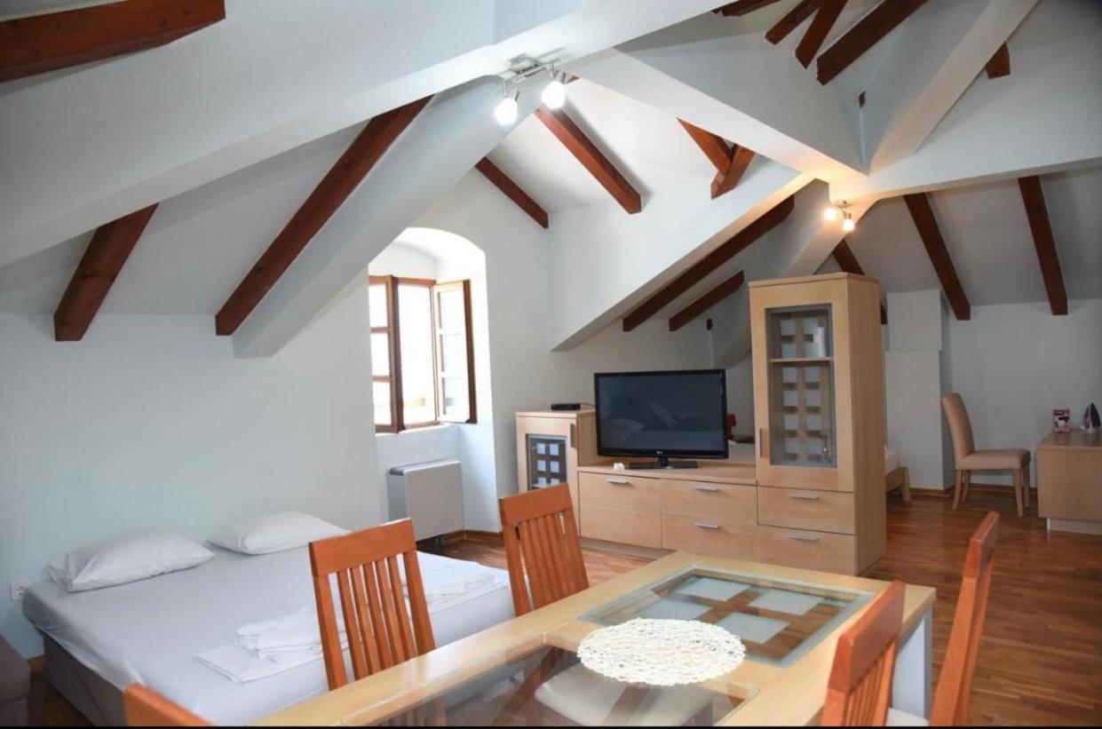 Apartments Barba Котор Екстер'єр фото
