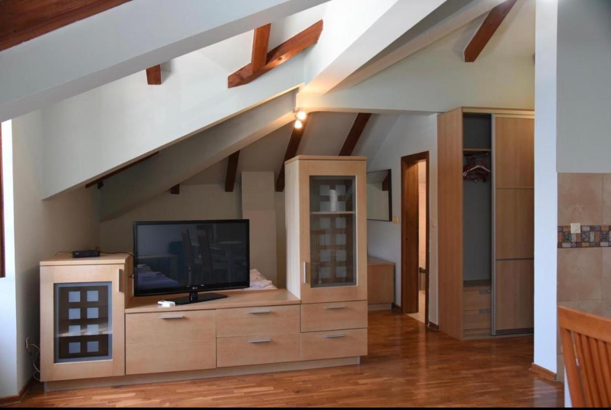 Apartments Barba Котор Екстер'єр фото