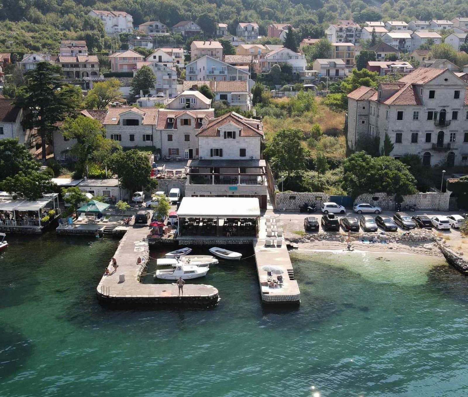 Apartments Barba Котор Екстер'єр фото